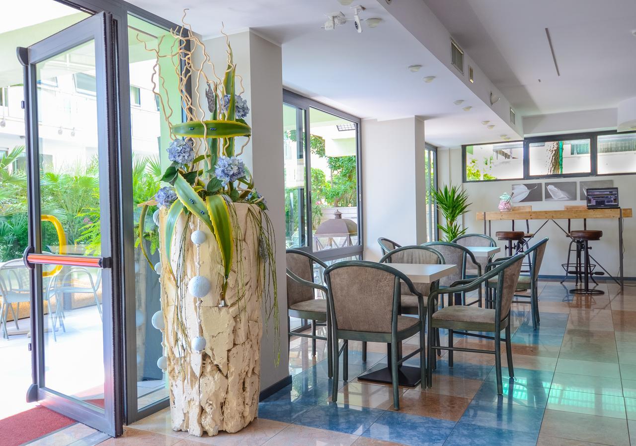 Hotel Nevada Bellaria – Igea Marina Kültér fotó