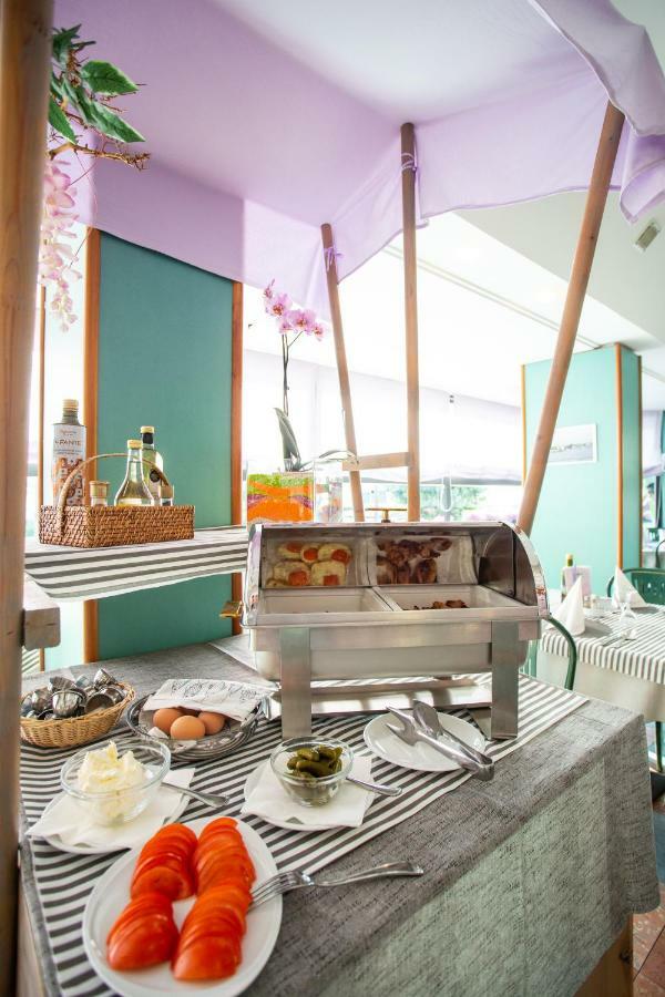 Hotel Nevada Bellaria – Igea Marina Kültér fotó