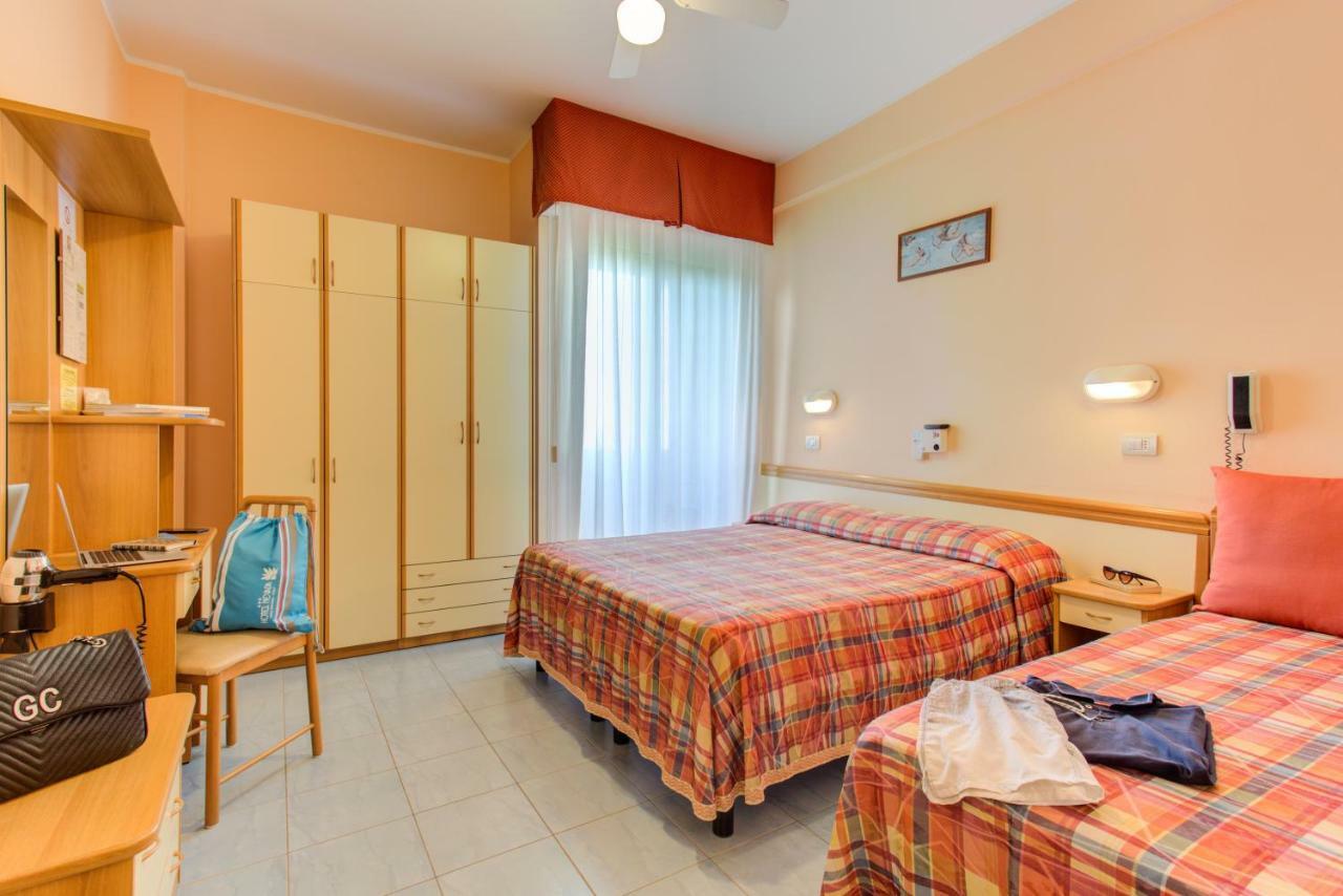 Hotel Nevada Bellaria – Igea Marina Kültér fotó